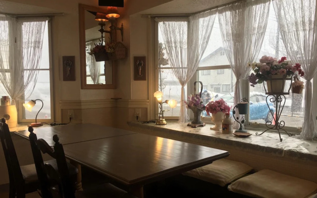 Ishiuchi Pension Bruges