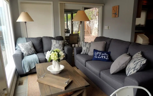 Allure Of The Lake 3 Bedrooms 2 Bathrooms Home