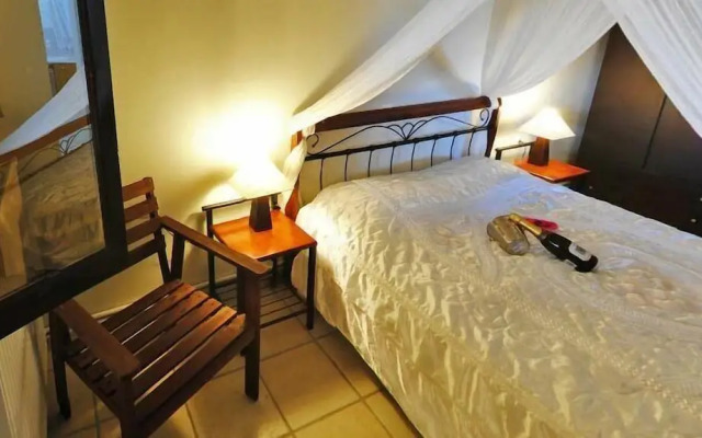 Cavo Petra Hotel