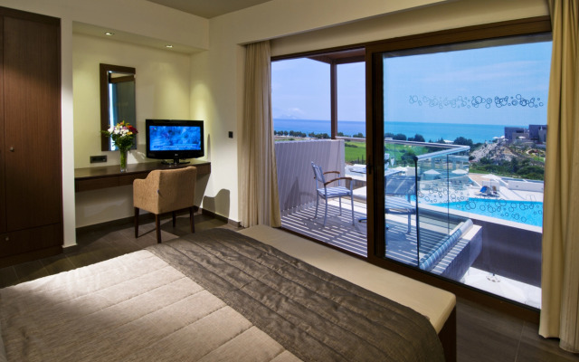 Отель Blue Lagoon Village