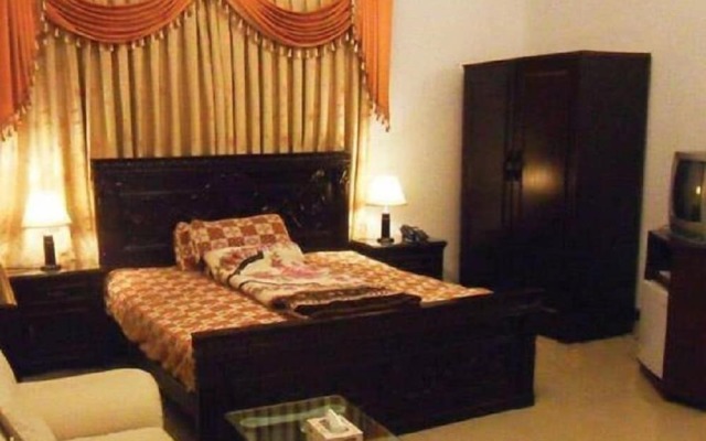 Indus Lodge Guest House