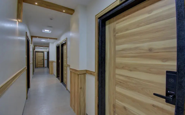 Treebo Trend Amisha International