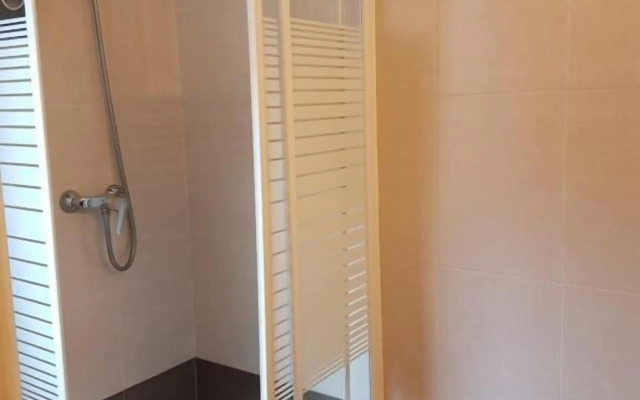 Barri Antic Hostel & Pub