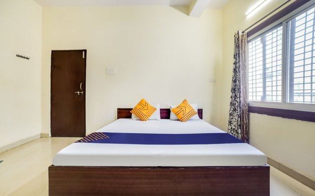 Bharat Lodge  by OYO Rooms