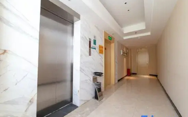 Season flower HOTEL (Yulin Hongjin Mall Branch)