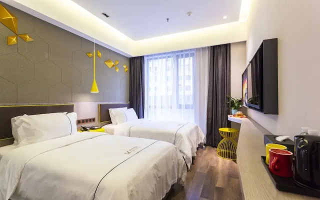 Jinglai Hotel