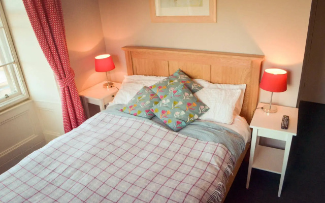 Willy Wallace Hostel