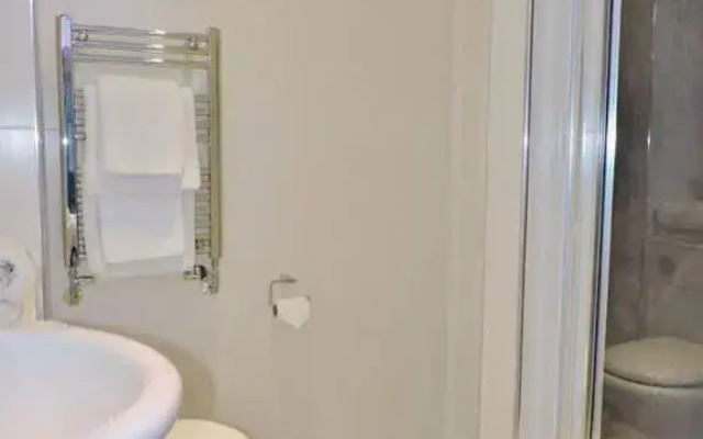 Tides Reach Guest House