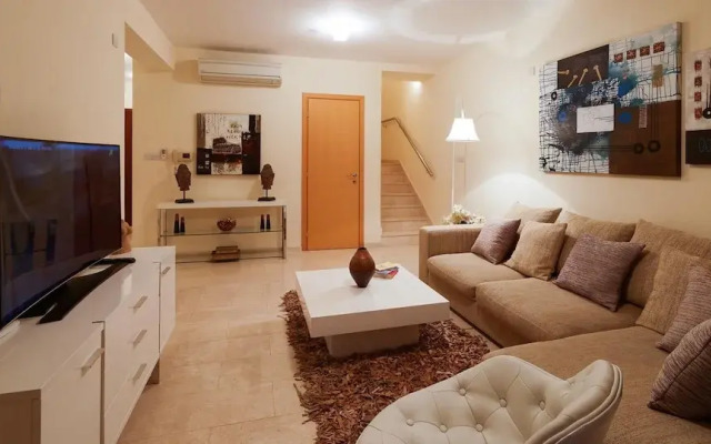 Villa TH02 - Iremos