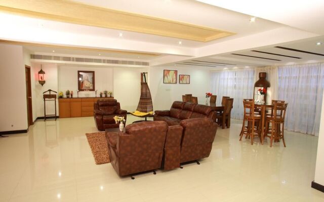 Phils Residency & Banquets