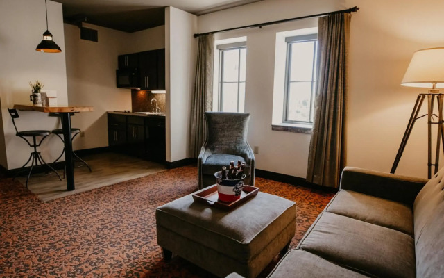 The Brewhouse Inn & Suites