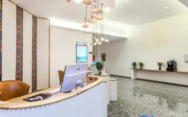 Qianqian Mango Tree Hotel (Aba Second Branch)