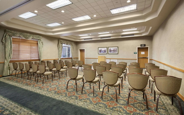 Ramada by Wyndham Olympia