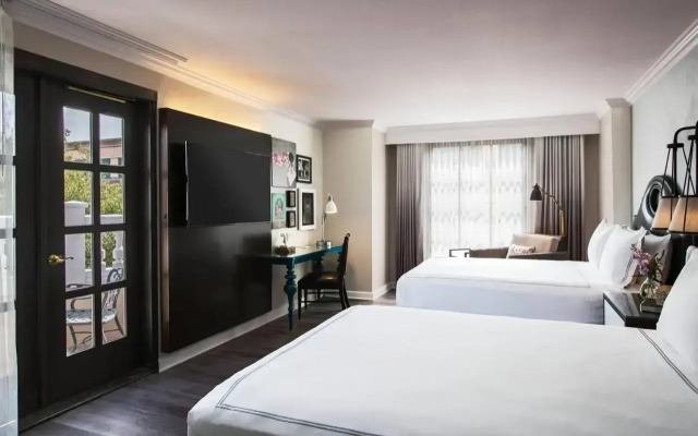 The Lindy Renaissance Charleston Hotel