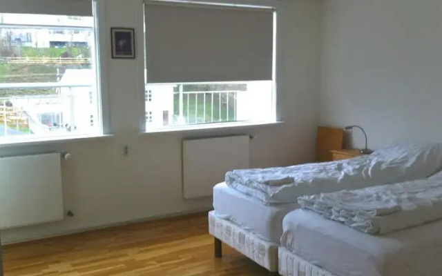H104 Guesthouse