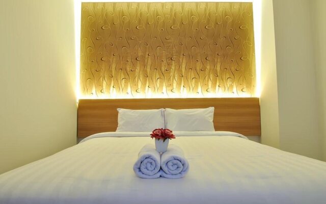 Tickle Hotel