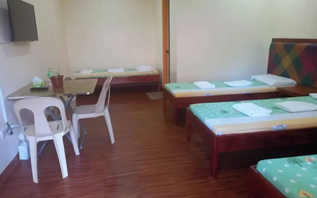 Room-camiguin Lanzones Resort -quadruple
