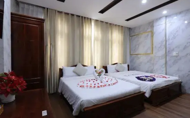 T Y Hotel
