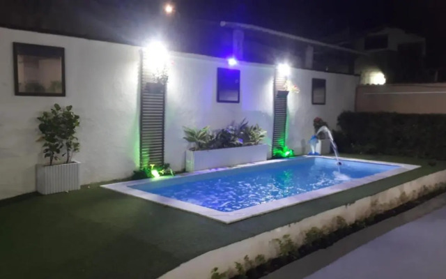 Casa com piscina Caraguatatuba 2