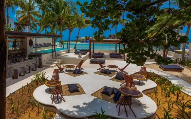 Lotus Beach Hotel - Adults Only