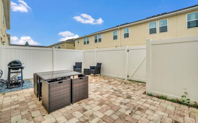 Charming Chalet at Compass Bay Cb101