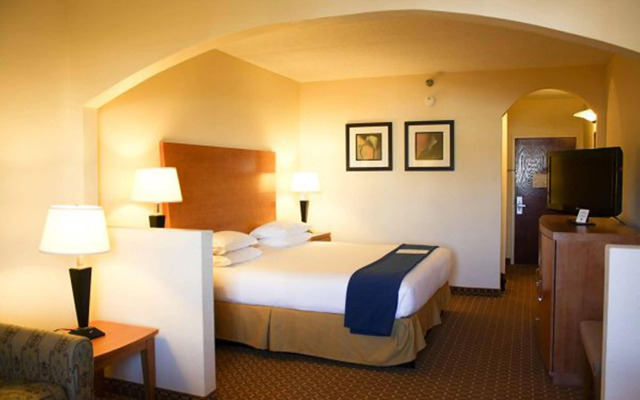 Comfort Inn & Suites Greer - Greenville