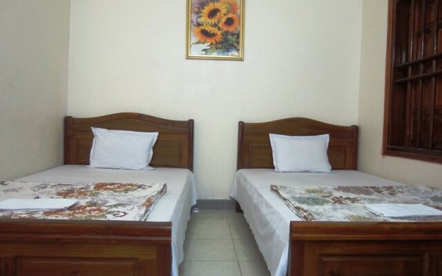 Ngoc Khanh Hotel
