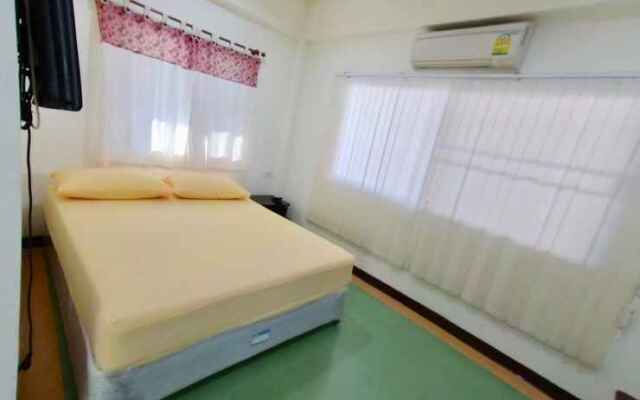 Moon Fox CaféInn Art & Gallery