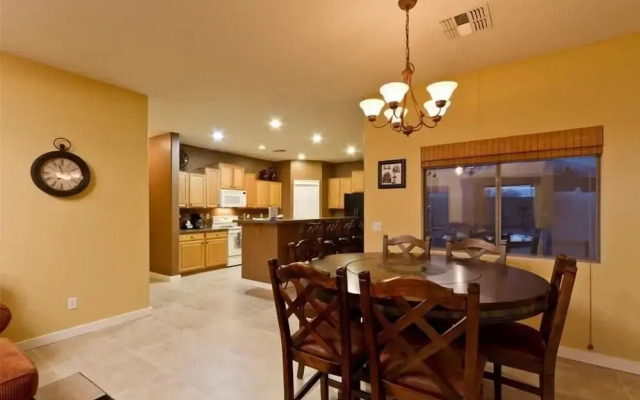 Cactus Bloom By Signature Vacation Rentals