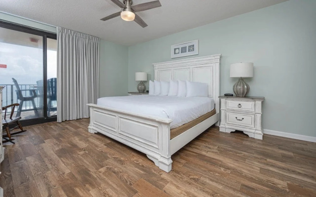 Phoenix X 1009 3 Bedroom Condo