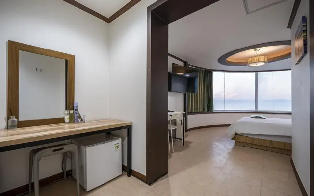 Pohang Yeongildae HOTEL LILY