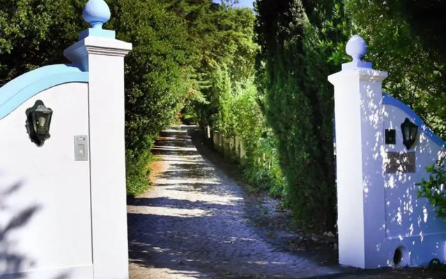 Wood Oven House II in Azeit o