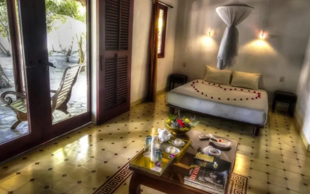 Le Domaine De Tam Hai Resort
