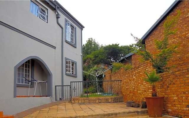 The Kindaspace: Homely Studio with Netflix & DStv