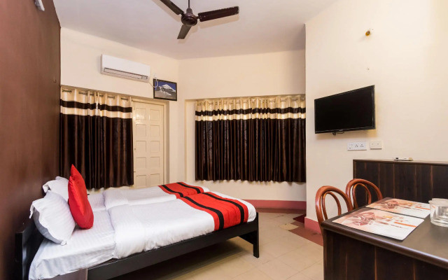 OYO 7326 Hotel Penguin