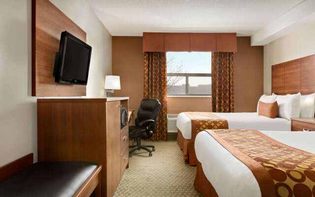 Travelodge by Wyndham Windsor
