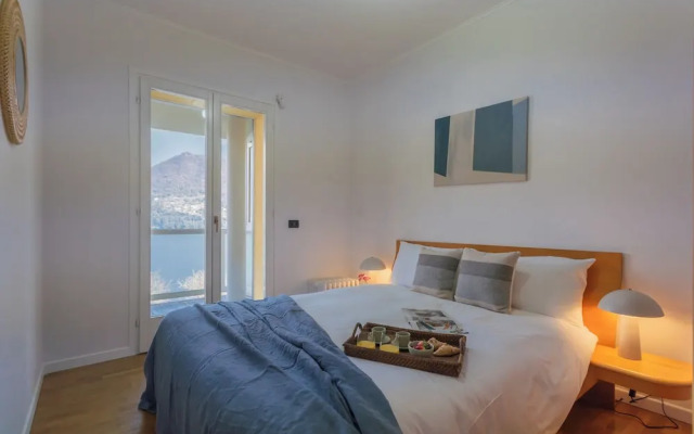 Besana 9 On the Lake - Private Garden & Parking by Rent all Como