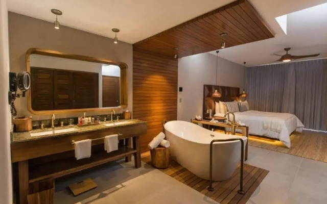 Ventus Ha at Marina El Cid Spa & Beach Resort