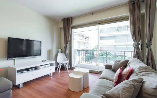 One Bedroom Palm Beach