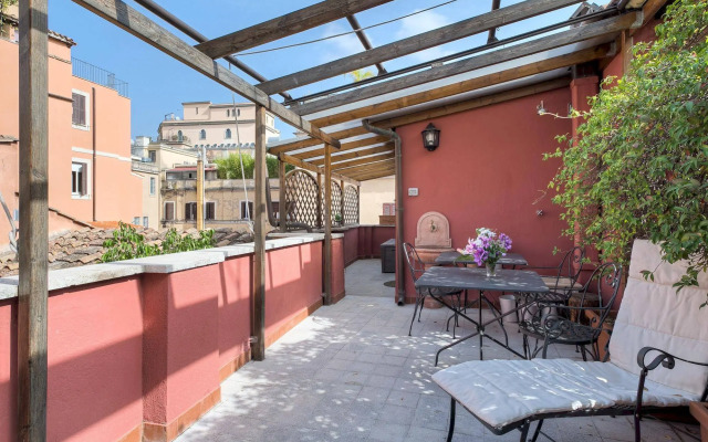 RSH Spanish Steps Apartments