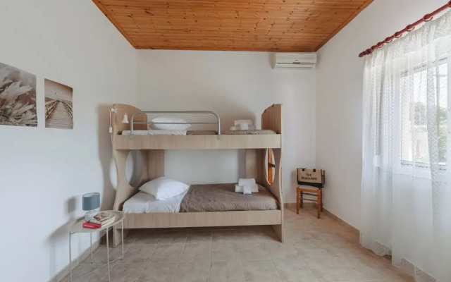 To Pournari Beachside Garden House