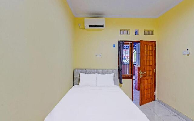 OYO 90823 Casa Jupiter Shine