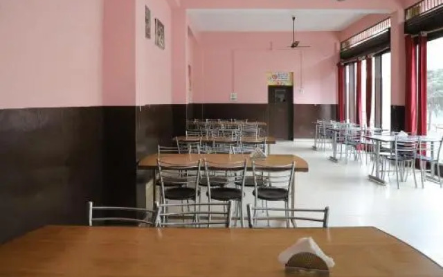 Oyo 24737 Shaivy Homestay And Saini Bhojnalay