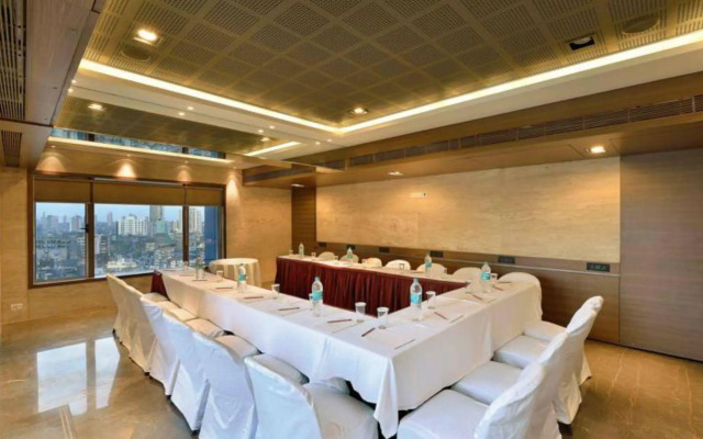 Krishna Palace Hotel