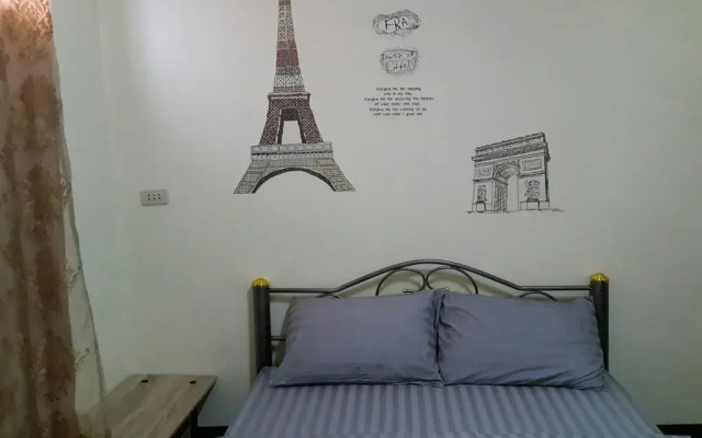 Green Box Hostel