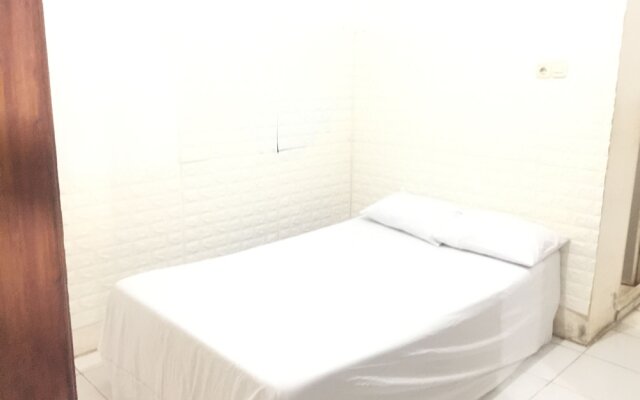 OYO Life 93009 Griya Nautika Sedati