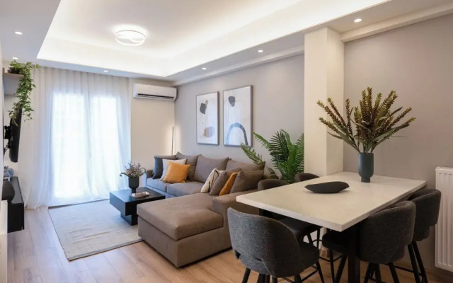 Newly Renovated 2Bdr Apt-5min to metro