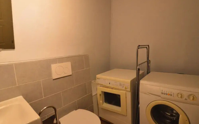 Lovely Holiday Home in Kaatsheuvel With Bubble Bath