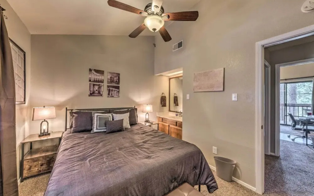 Forested Ruidoso Condo w/ Deck & Fireplace!