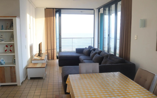 Durban Beach Front SPECTACULAR OCEAN VIEWS - 3 BED